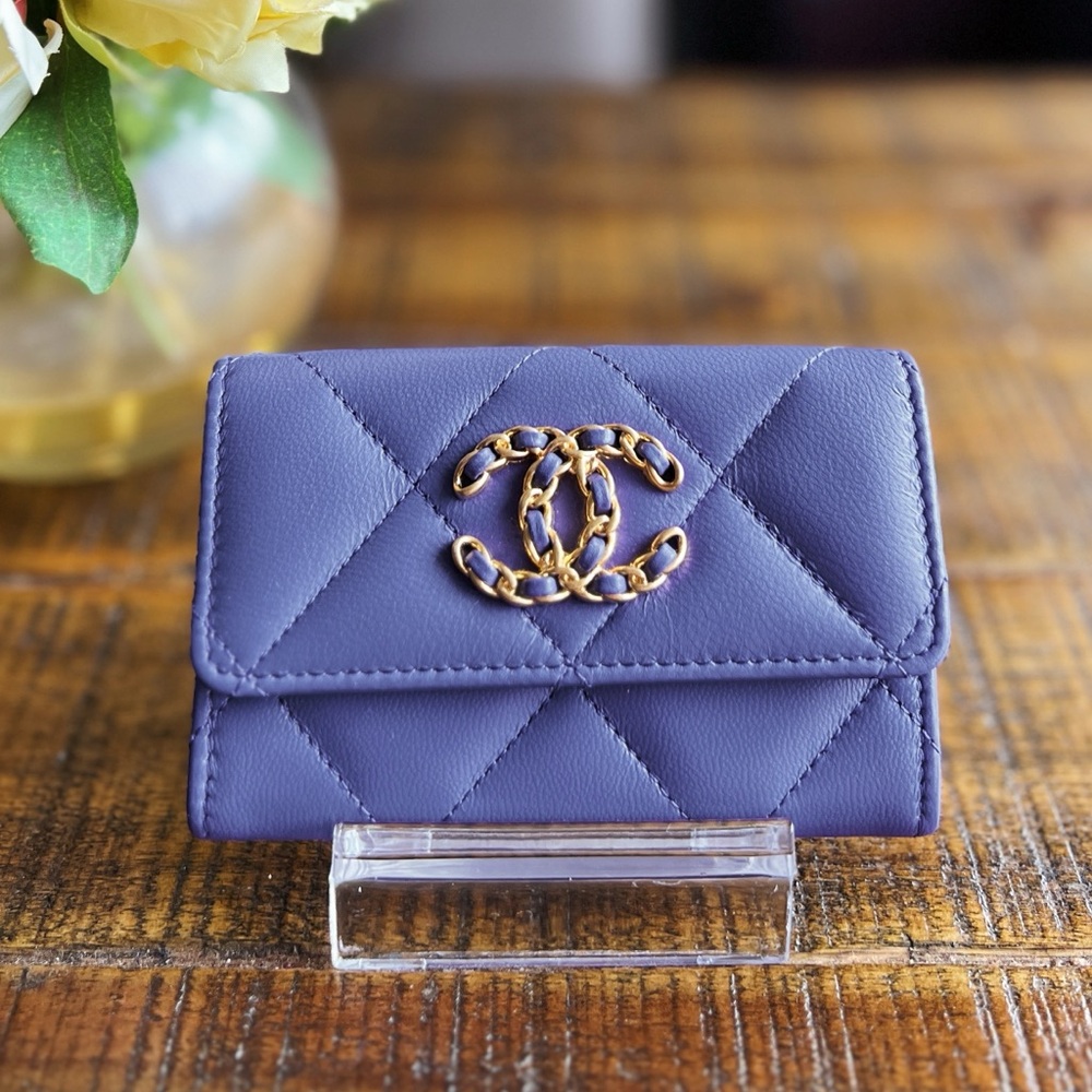 SOLD ❌ Chanel 19 Flap Card Holder & Dust Bag